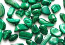 【マラカイト 完全ガイド】マラカイトの歴史や意味、お手入れ方法を解説