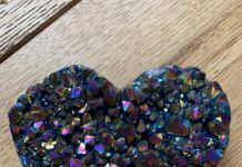 【レインボークォーツ 完全ガイド】意味、歴史やオススメ組み合わせ・値段